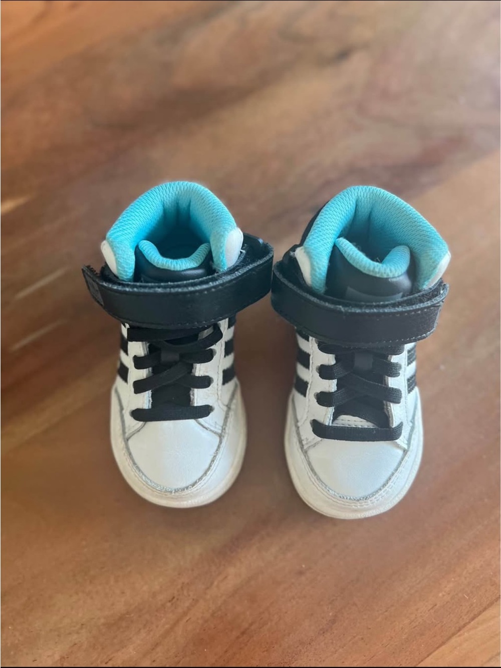 Adidas Toddler VARIAL MID Sneakers - size 5 - Picture 2 of 4